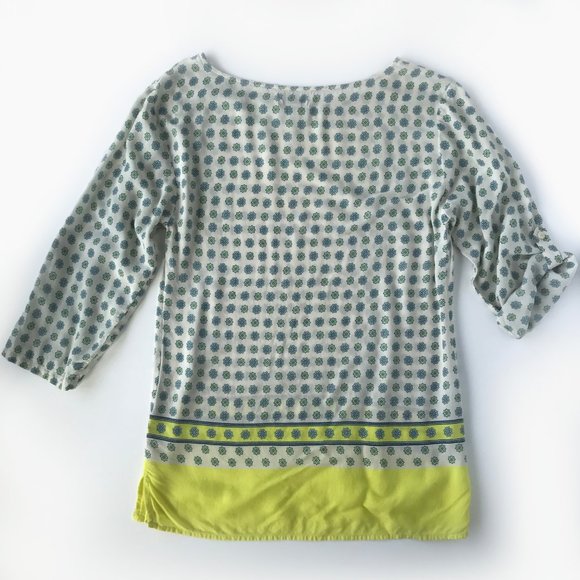 Old Navy Roll Up Sleeve Patterned Top - Picture 2 of 7